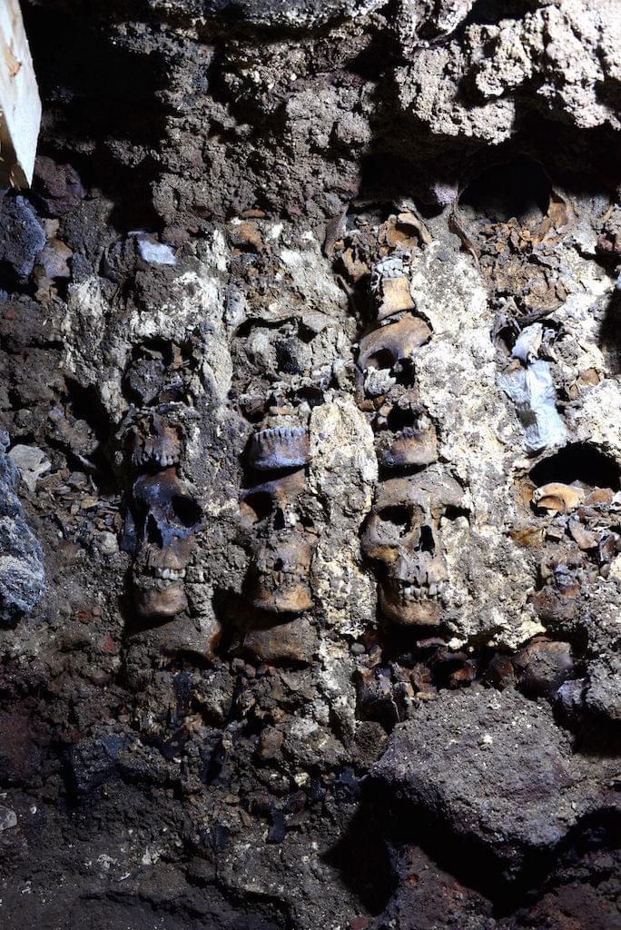 INAH, cráneos humanos, Arqueólogos mexicanos